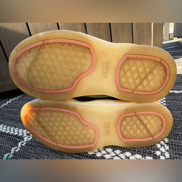 VANS VARI MULTI CHECKERBOARD VELCRO SNEAKERS - Picture 5 of 10